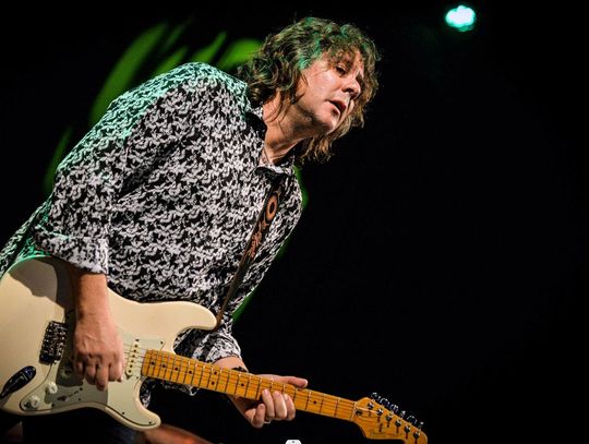 Blues Guitar Ace Sean Chambers On Tour with Savoy Brown Rhythm Section