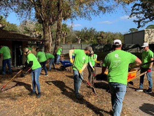 FPL and Central Florida Zoo Florida & Botanical Gardens spark Community Change by Landscaping and Beautifying Animal Habitats