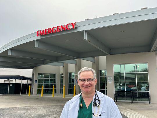 HCA Lake Monroe -  Dr. Gary Goodman shares about CPR & AED’s