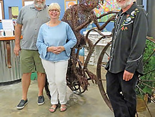 Jeanine Taylor to Retire from her Folk Art Studio