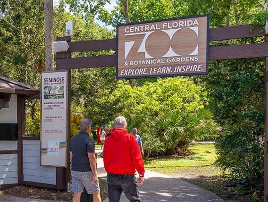 Make Father’s Day unforgettable with free admission for dads, grandpas at the Central Florida Zoo