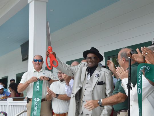 Mayfair Country Club’s New Clubhouse brings Hundreds for Ribbon Cutting