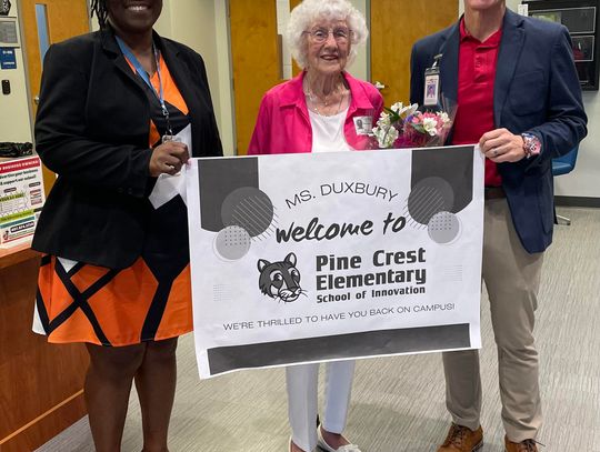 Retired Teacher Doris Duxbury tours Pine Crest Elementary School
