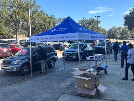 Senior Resource Alliance’s Drive-thru Giveaway 