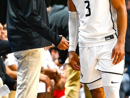 UCF men’s hoops ties best start in Dawkins era