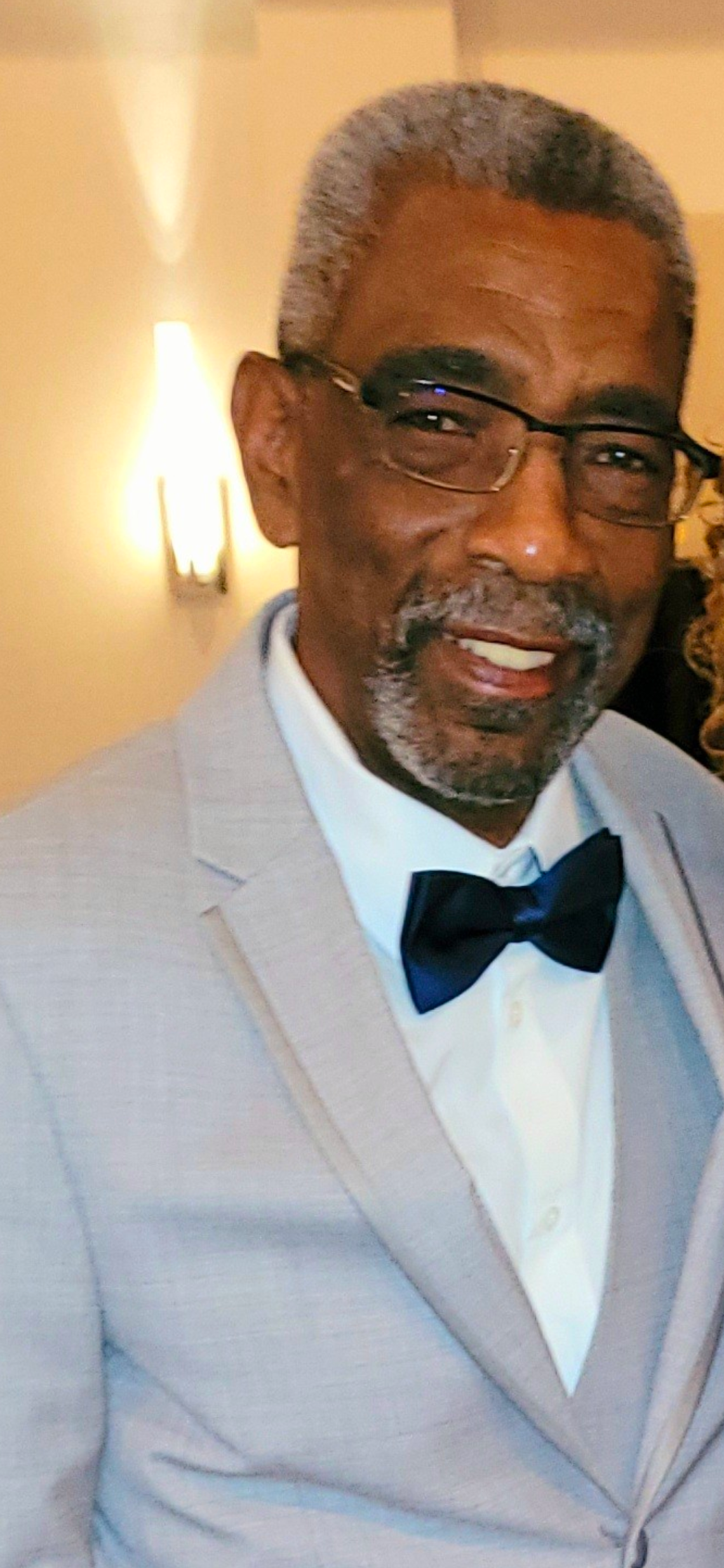 Larry Donell Fields Obituary