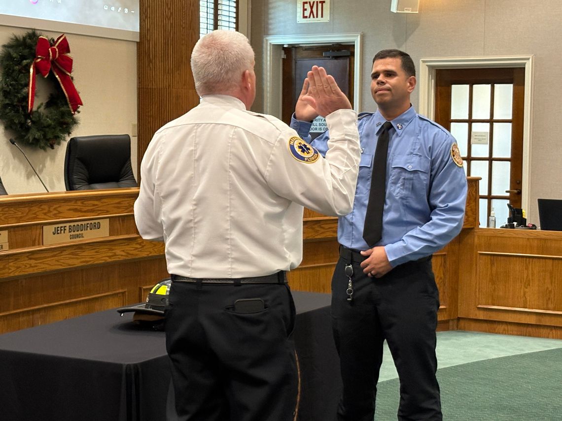 New Firefighter Pinned in Oviedo