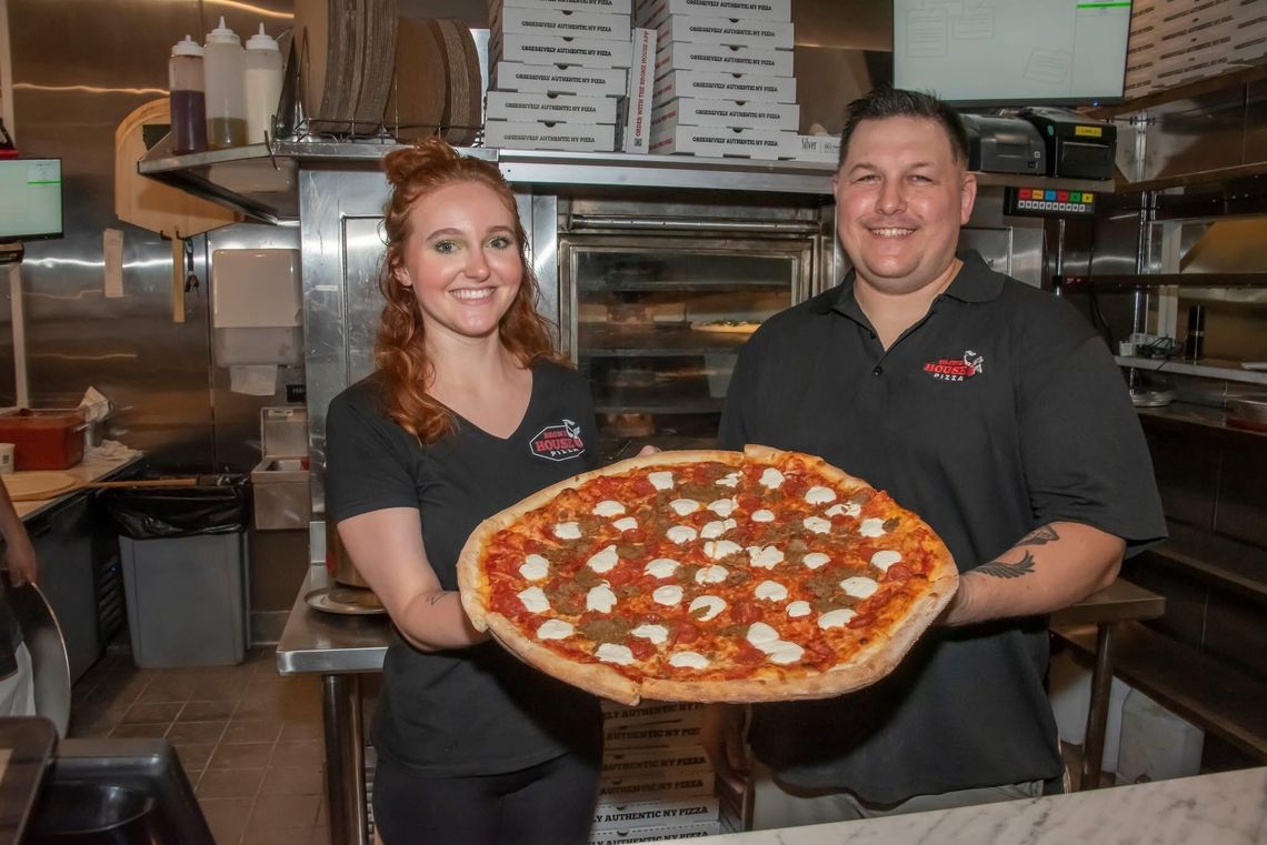 New Yorker, Thomas Morgello brings Bronx House Pizza to Lake Mary New Yorker, Thomas Morgello brings Bronx House Pizza to Lake Mary