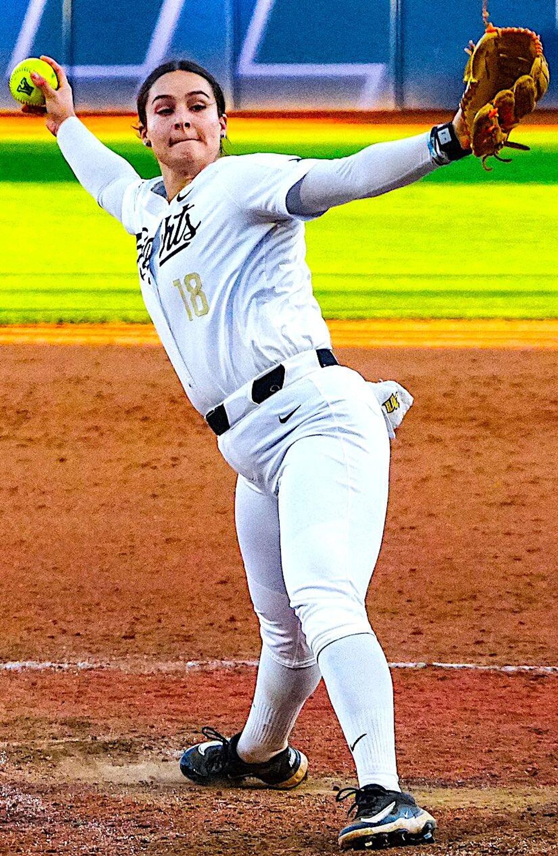 No. 21 UCF softball falls at No. 3 Florida, 3-0