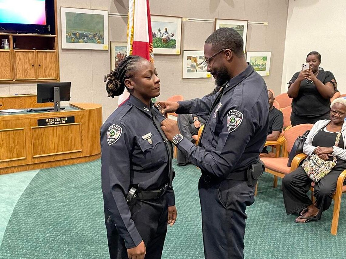 Oviedo Police Swears in New Officer Oviedo Police Swears in New Officer