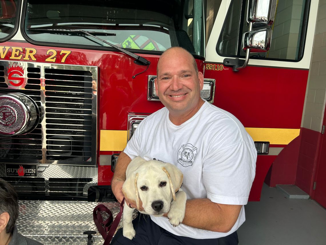 Service Dogs train with Seminole County Fire Department to familiarize with First Response Sights & Sounds Service Dogs train with Seminole County Fire Department to familiarize with First Response Sights & Sounds