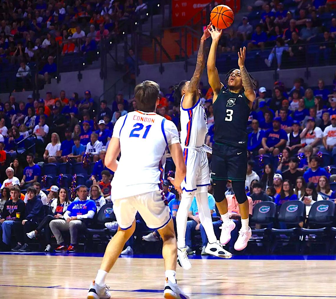 Stetson men’s basketball comes up short in 85-45 loss to Florida Stetson men’s basketball comes up short in 85-45 loss to Florida