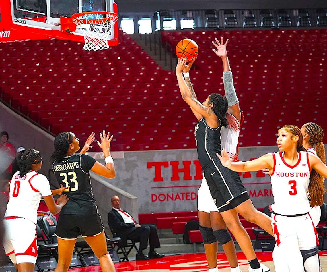 UCF women’s basketball ends regular season with win