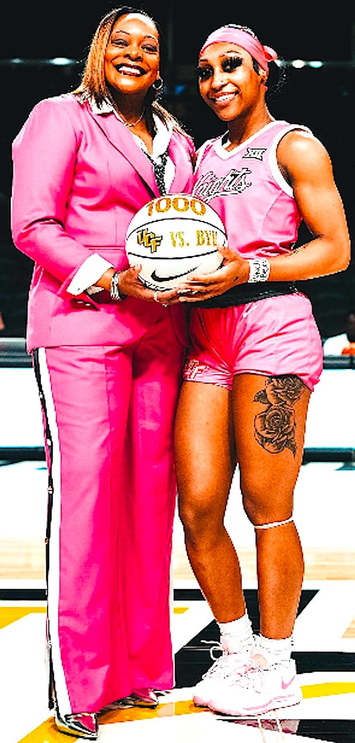 Women’s basketball comes up short at Kansas, 63-58